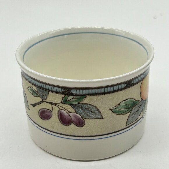 Mikasa Garden Harvest Intaglio CAC29 Cup & Saucer Set Pears Grapes Fruit Vintage - Picture 7 of 11
